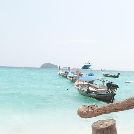 Captain Yut'S Bangalows Koh Lipe Exterior photo