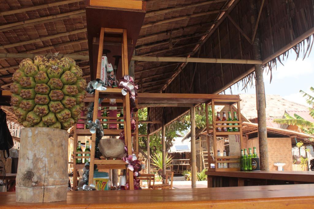 Captain Yut'S Bangalows Koh Lipe Exterior photo