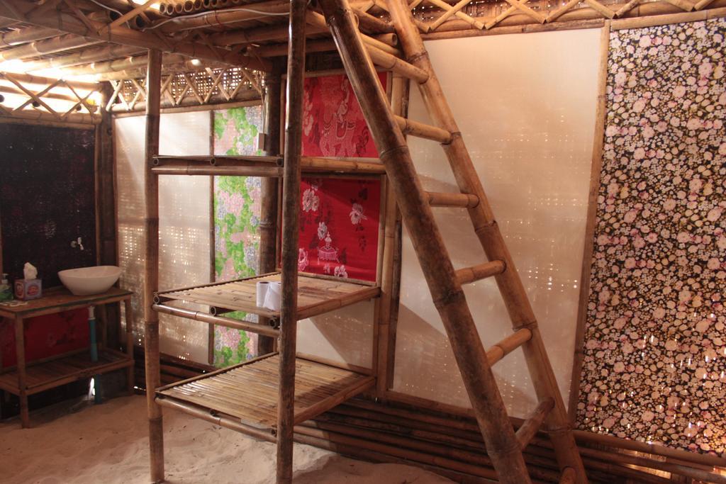 Captain Yut'S Bangalows Koh Lipe Exterior photo